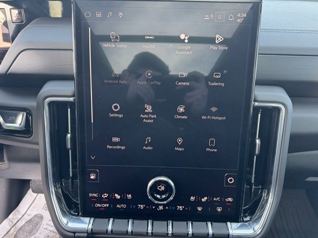 New 2026 GMC Yukon XL Denali w/ Denali Reserve Package image 18