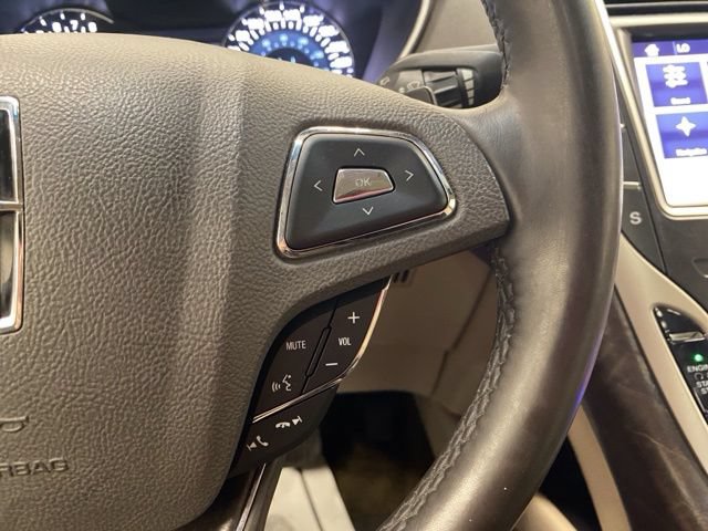 Used 2016 Lincoln MKX Reserve w/ Equipment Group 102A AWD/4WD image 33