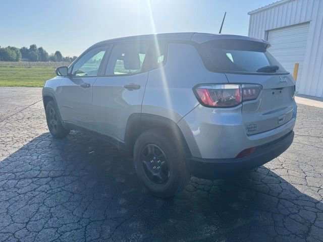 Used 2017 Jeep Compass Sport FWD image 4