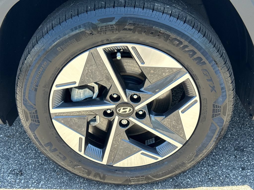 Certified 2025 Hyundai Tucson SEL AWD/4WD image 11