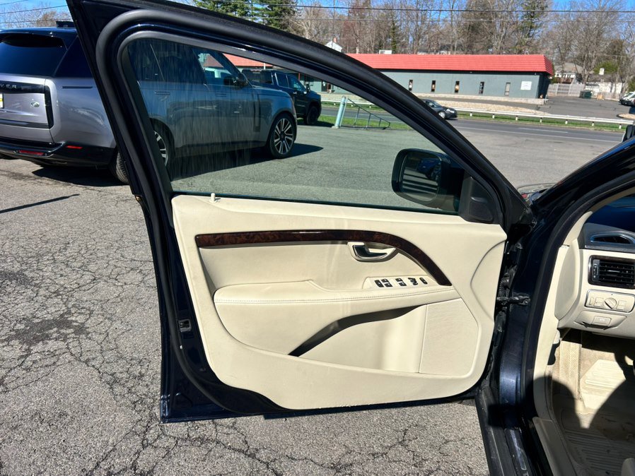 Used 2016 Volvo XC70 T5 Premier w/ Proximity Package image 10