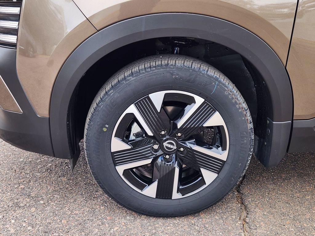 New 2026 Nissan Kicks SV w/ Cold Weather Package AWD/4WD image 15