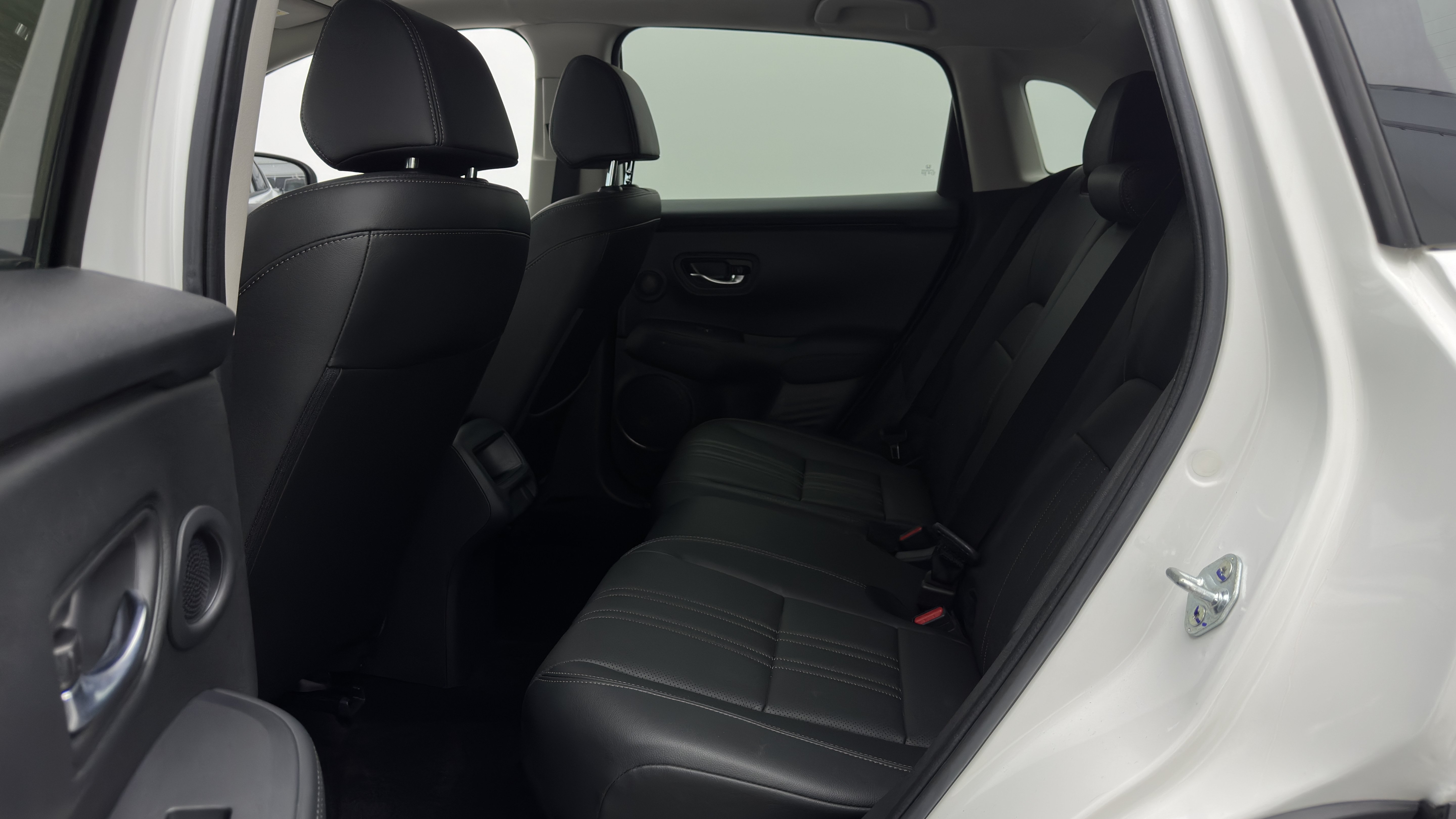 Used 2025 Honda HR-V EX-L image 26