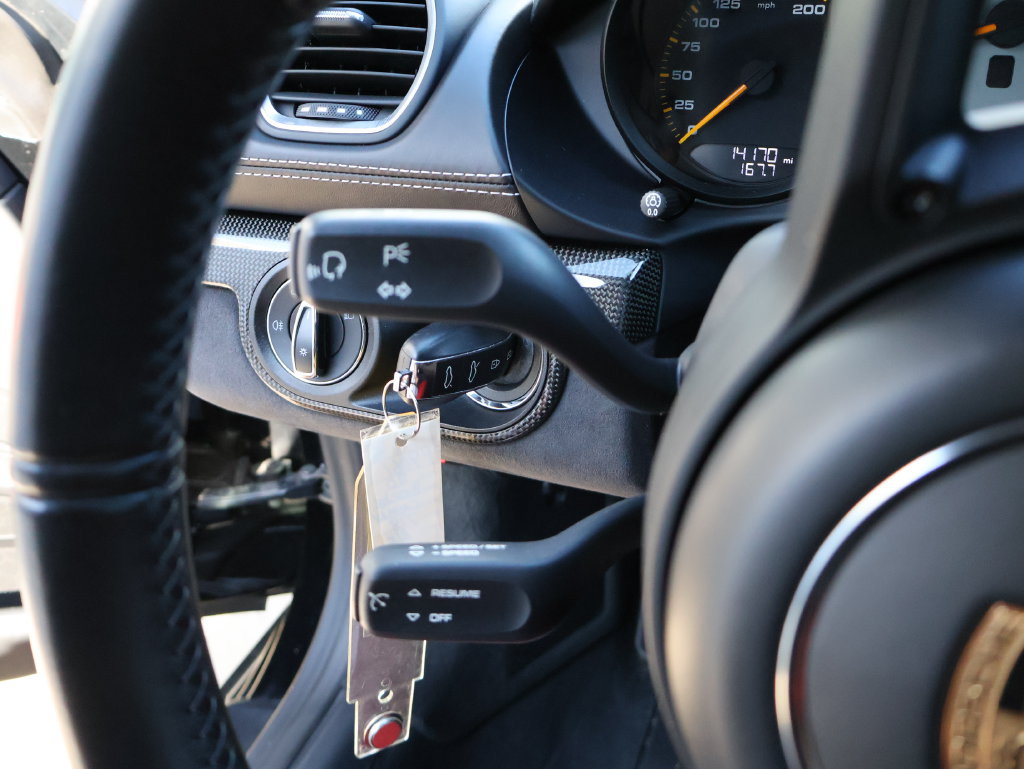 Used 2020 Porsche 718 Cayman GT4 RWD image 23