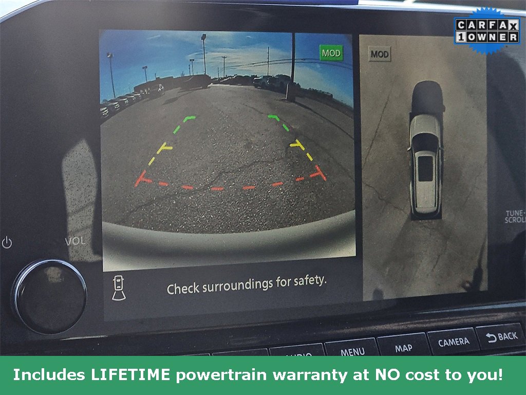 Used 2025 Nissan Pathfinder SL image 16