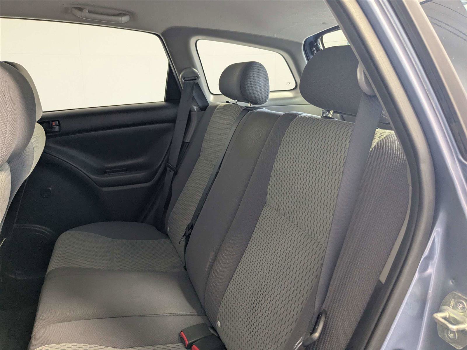Used 2008 Toyota Matrix FWD image 35