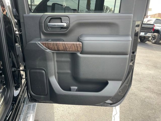 Used 2023 GMC Sierra 3500 Denali image 11