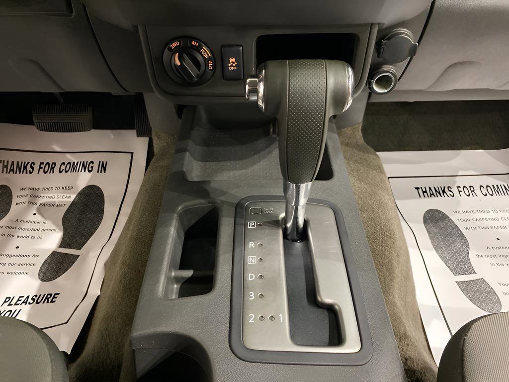 Used 2013 Nissan Xterra S image 17