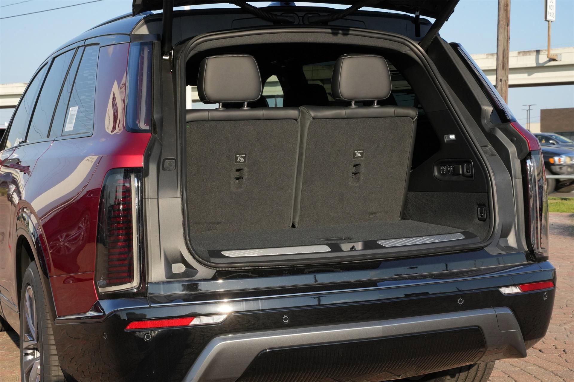 New 2026 Cadillac Vistiq Sport image 22