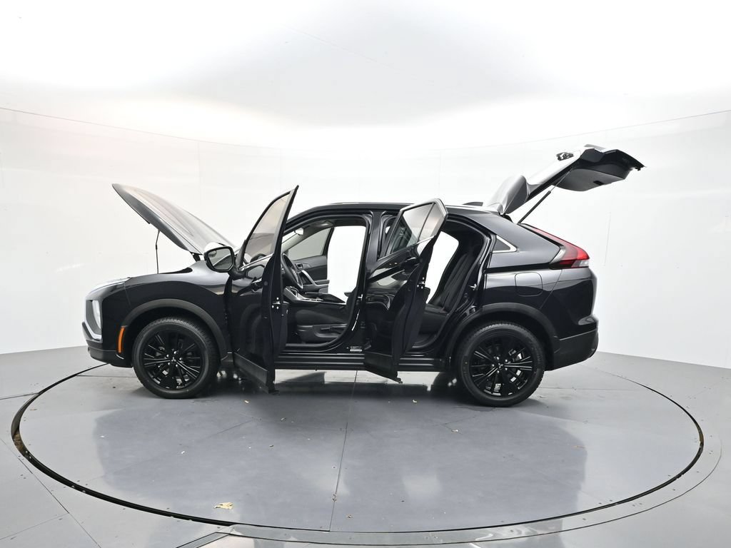 Used 2022 Mitsubishi Eclipse Cross LE AWD/4WD image 35