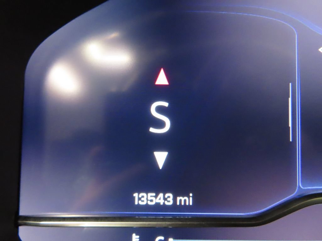 Used 2025 Chevrolet Silverado 1500 RST AWD/4WD image 19