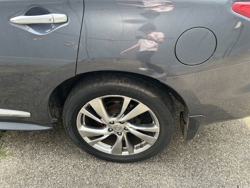 Used 2013 INFINITI JX35 AWD w/ Premium Pkg image 23