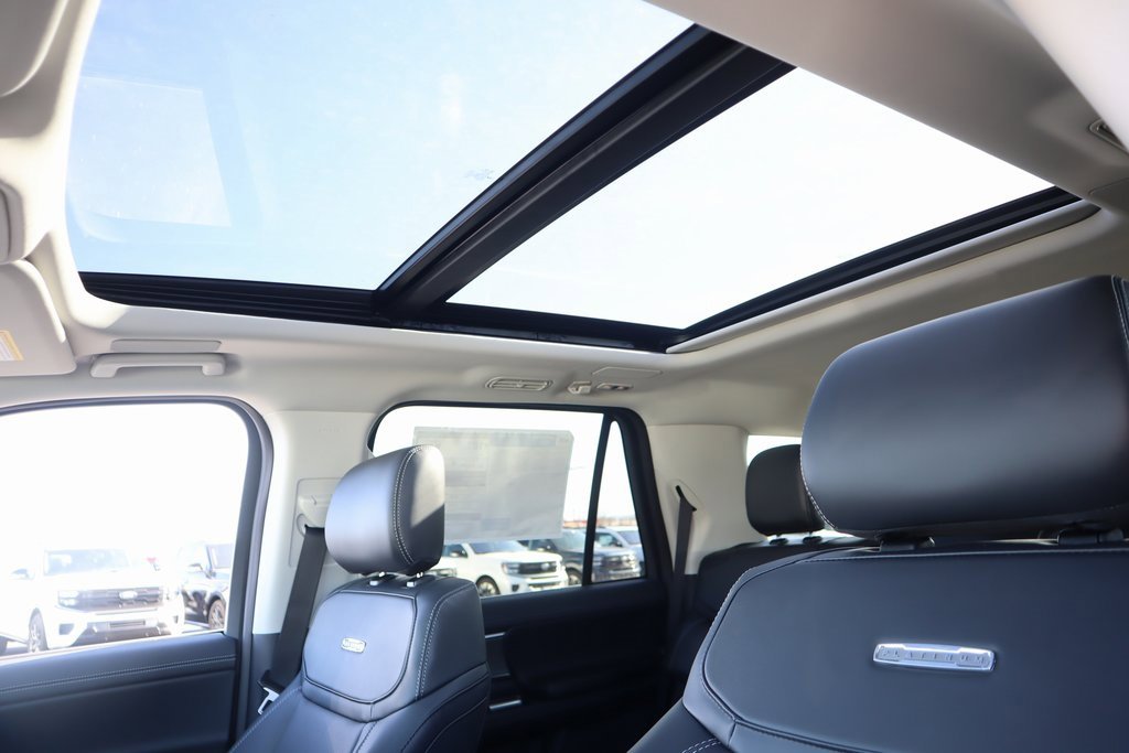 New 2025 Ford Expedition Platinum w/ Driver's Package image 15