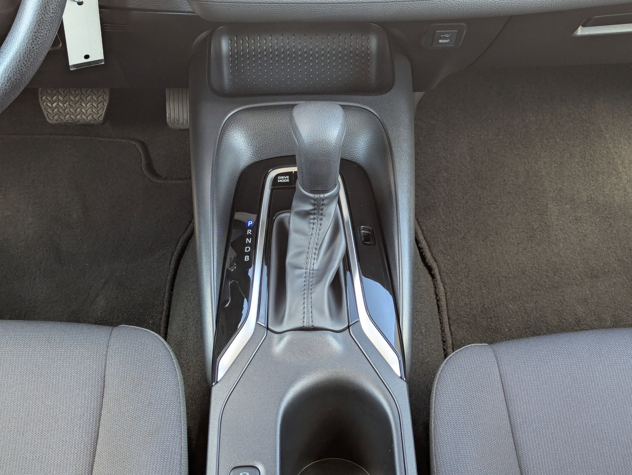 Used 2024 Toyota Corolla LE image 19