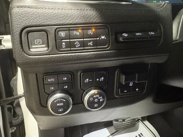 Used 2023 GMC Yukon XL Denali w/ Denali Reserve Package image 18