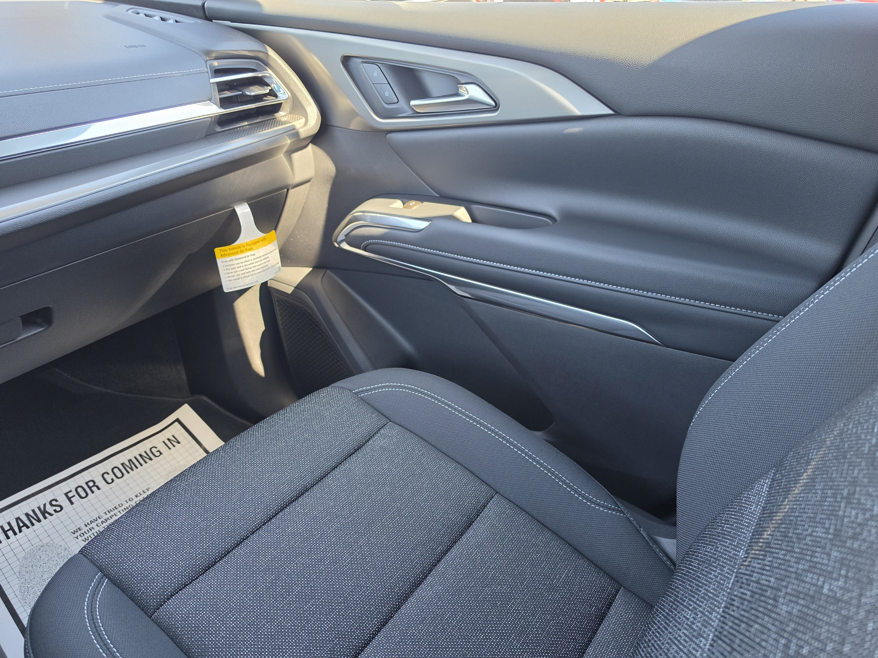 New 2027 Chevrolet Traverse LT w/ Driver Confidence Package FWD image 20