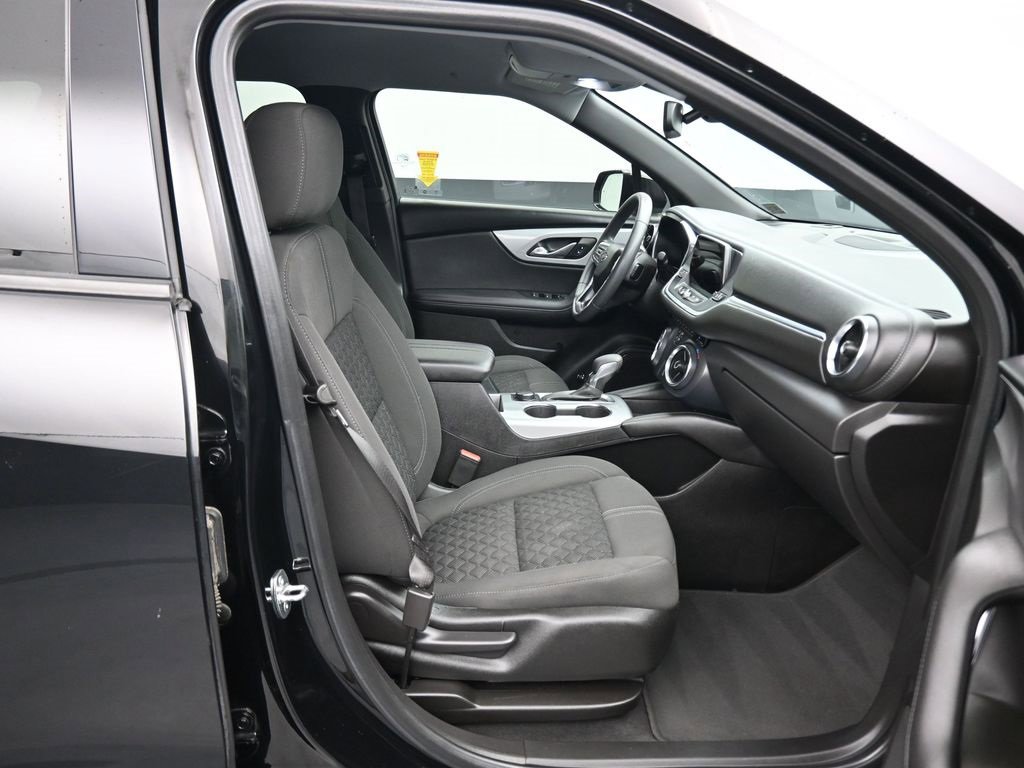 Used 2022 Chevrolet Blazer LT image 40