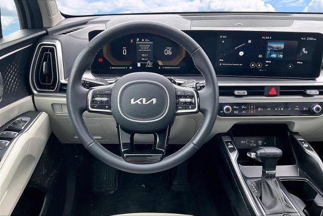 Used 2024 Kia Sorento S w/ Panoramic Sunroof Package image 8