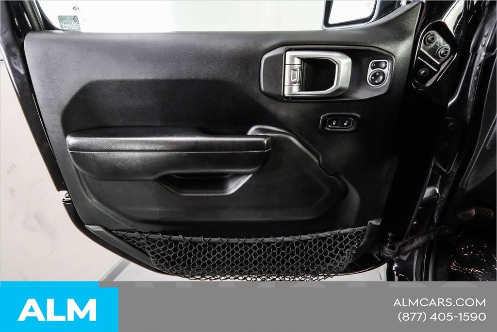 Used 2018 Jeep Wrangler Unlimited Sport image 47