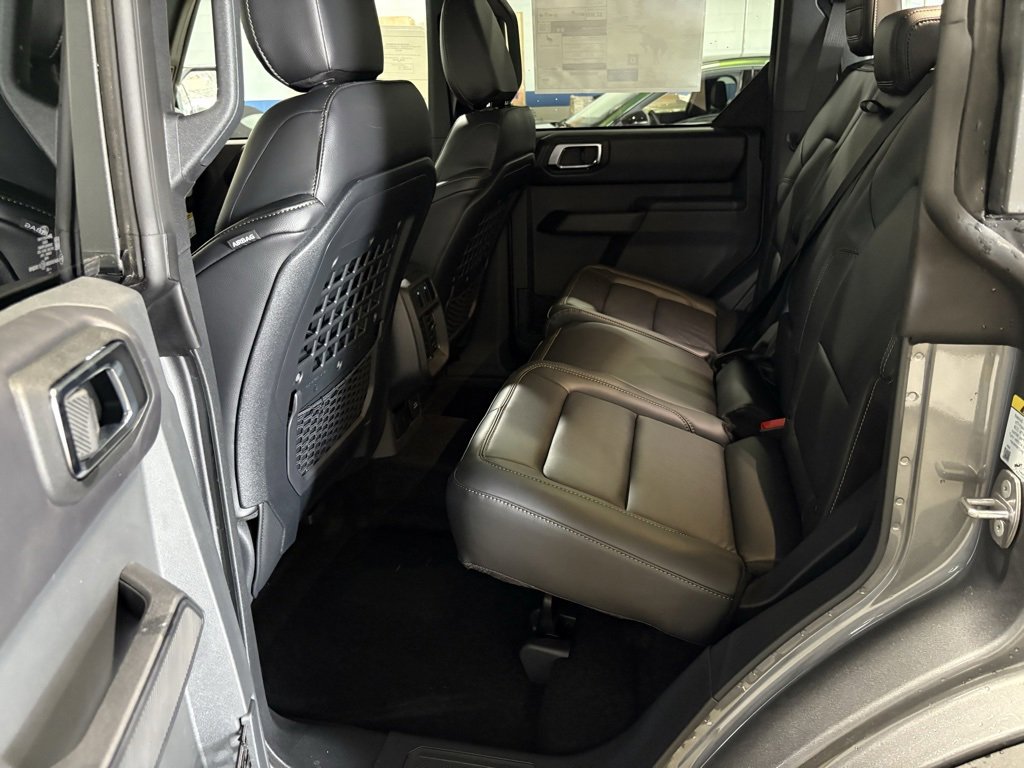 New 2025 Ford Bronco Badlands image 27