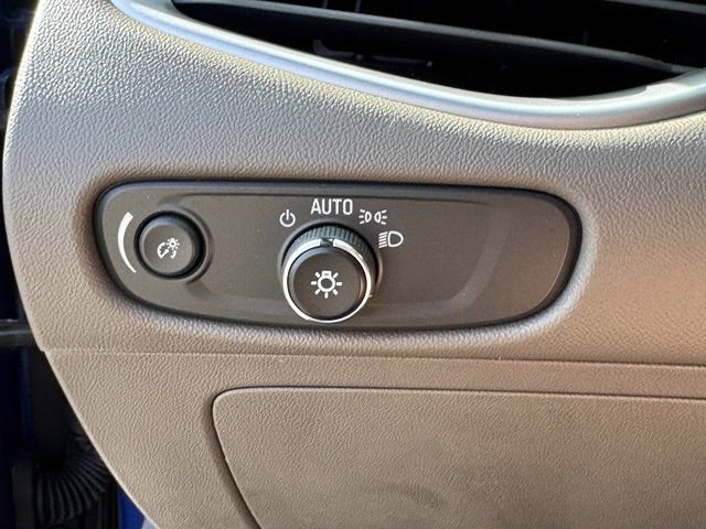 Used 2023 Chevrolet Malibu LS FWD image 25