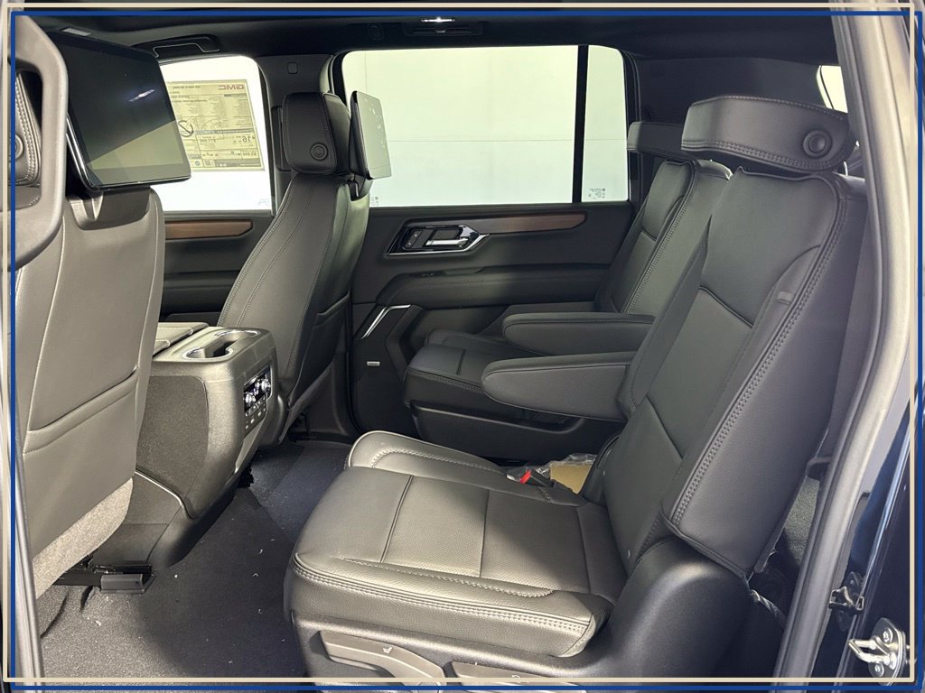 New 2026 GMC Yukon XL Denali w/ Denali Reserve Package AWD/4WD image 30