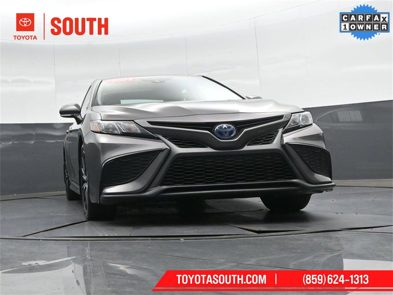 Used 2024 Toyota Camry SE image 41
