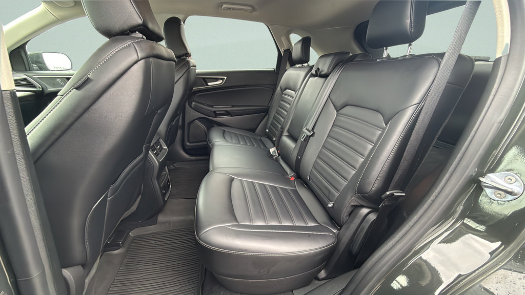 Used 2024 Ford Edge SEL w/ Convenience Package AWD/4WD image 9