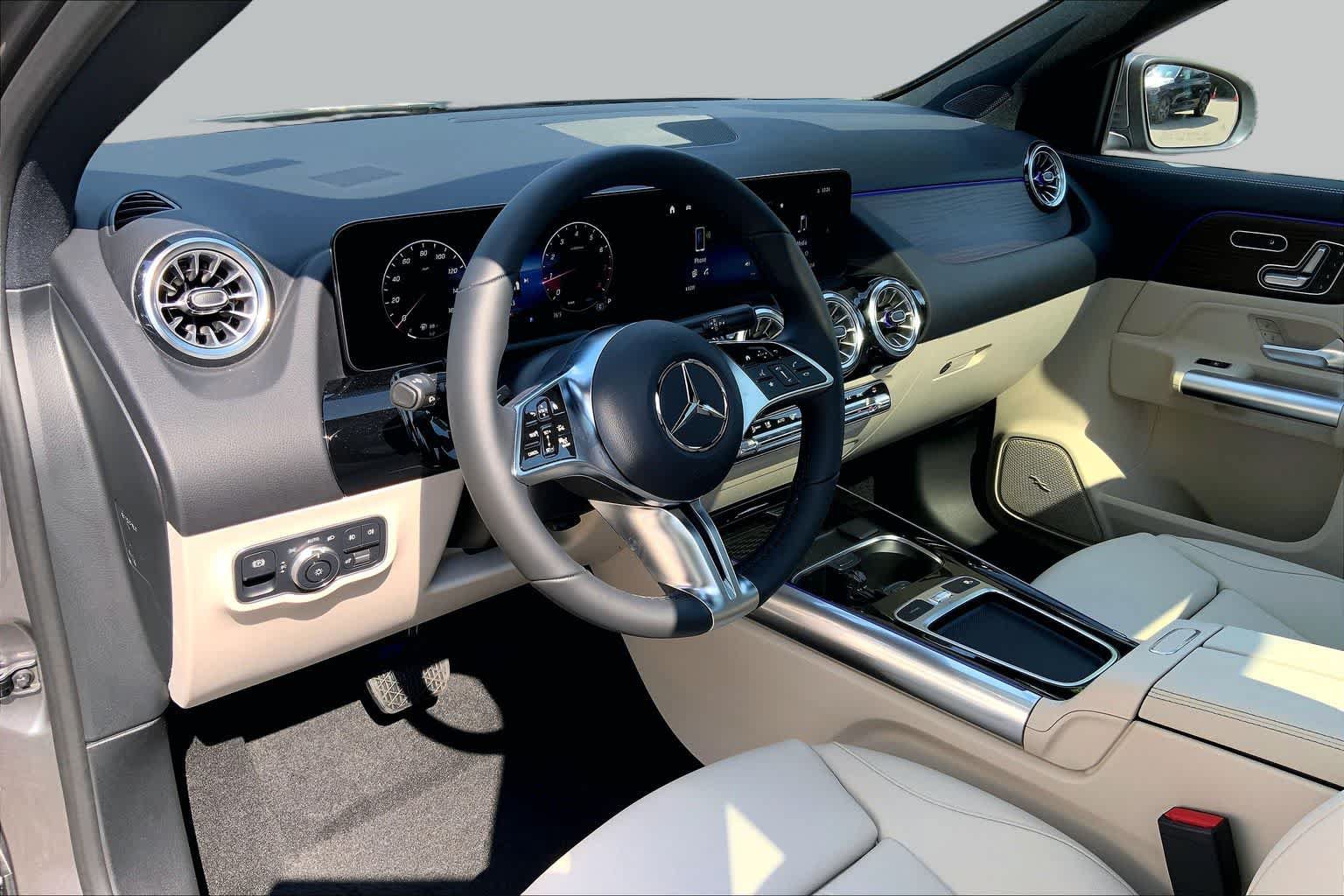 New 2026 Mercedes-Benz GLA 250 4MATIC image 9