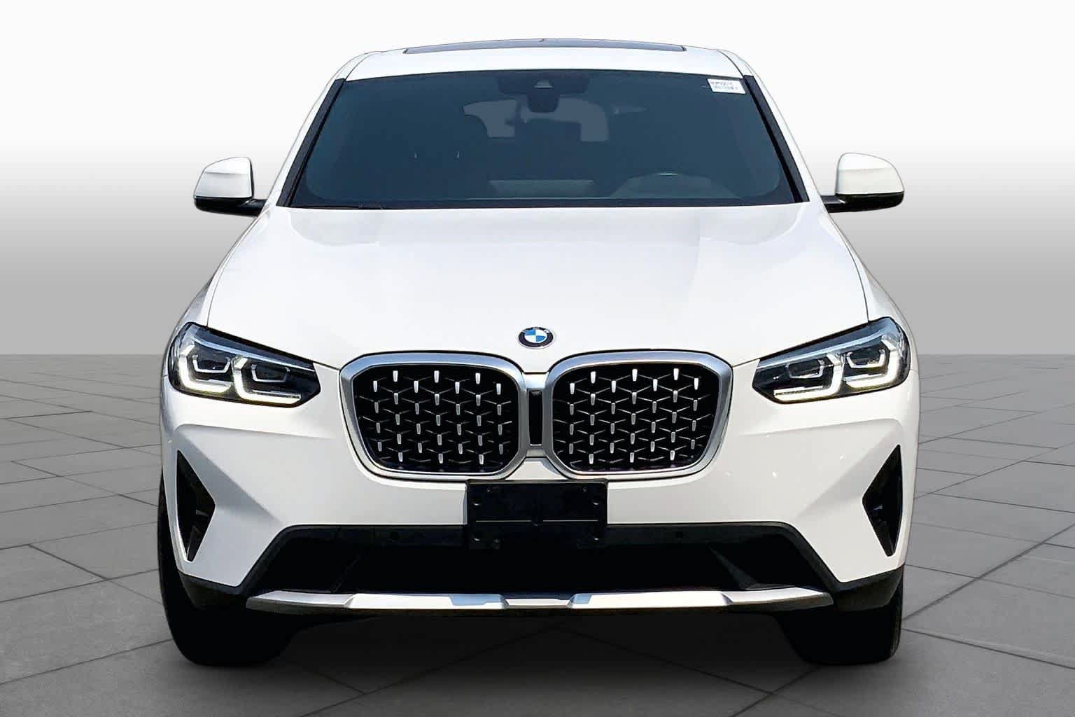 Used 2022 BMW X4 xDrive30i w/ Convenience Package AWD/4WD image 4
