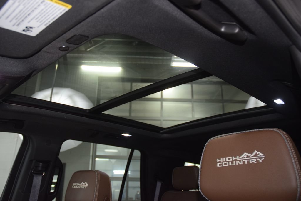 Used 2023 Chevrolet Tahoe High Country AWD/4WD image 50
