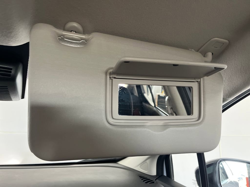 Used 2024 Nissan Versa SR w/ Trunk Package image 80