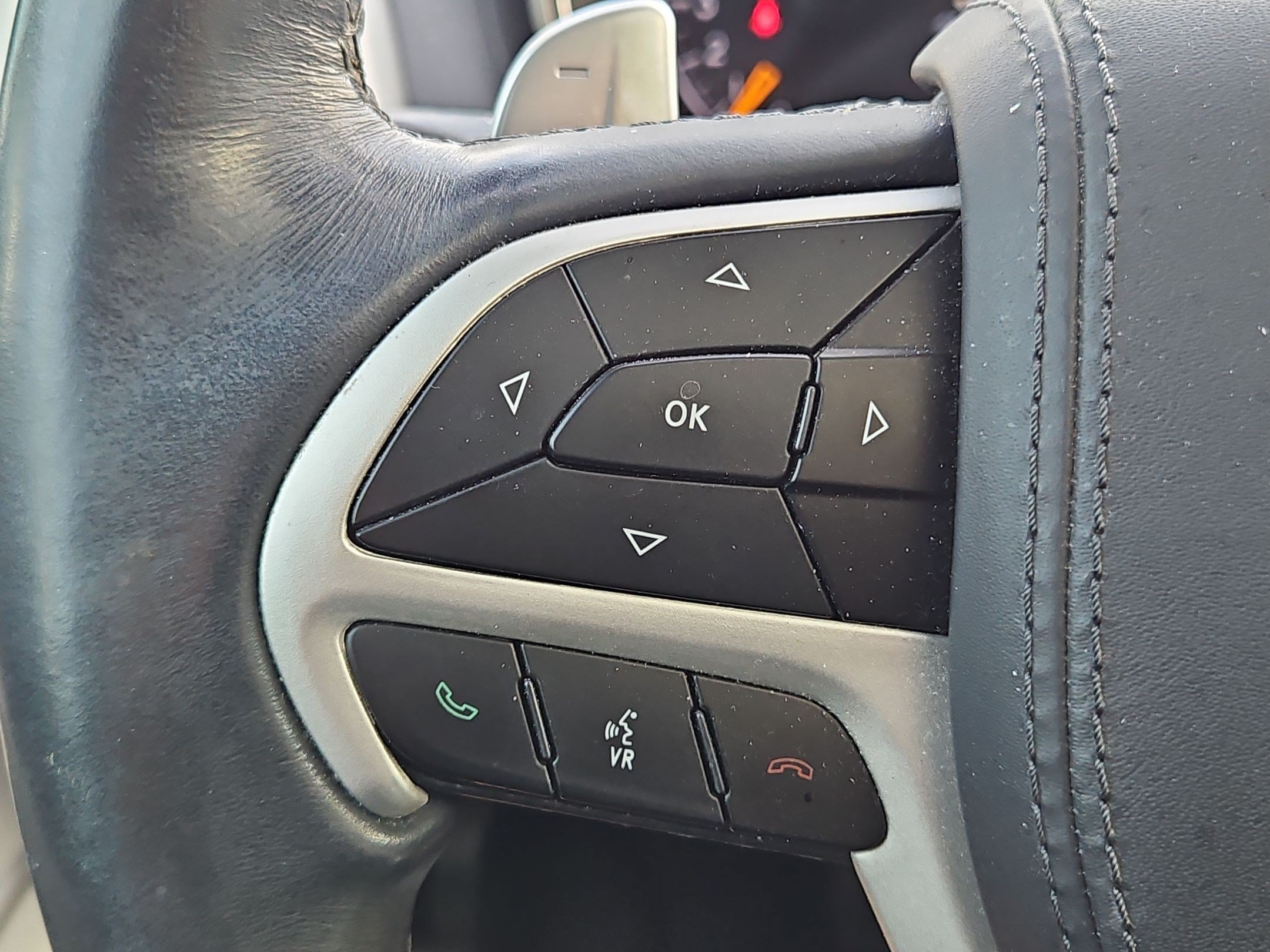 Used 2018 Jeep Grand Cherokee Summit AWD/4WD image 17