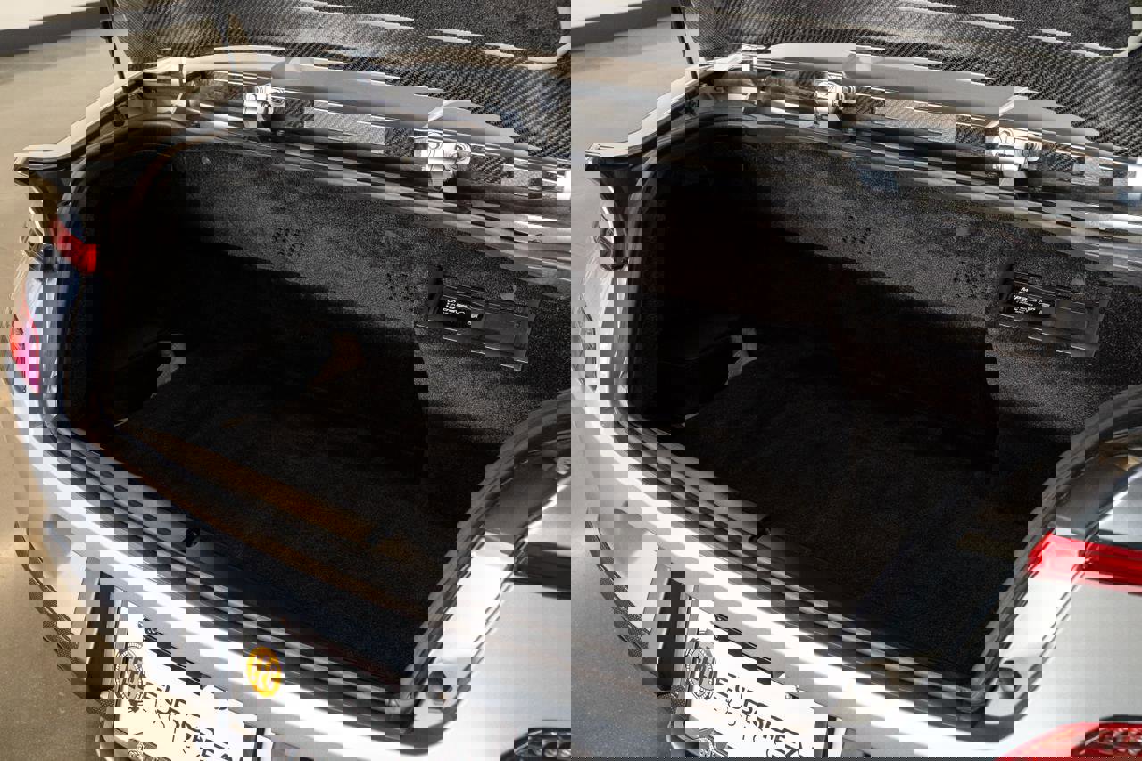 Used 2014 Aston Martin Vanquish Volante image 17