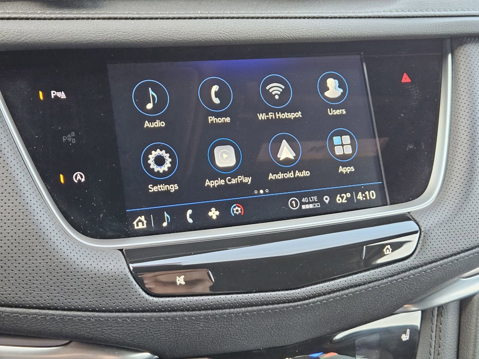 New 2026 Cadillac XT5 Luxury image 19