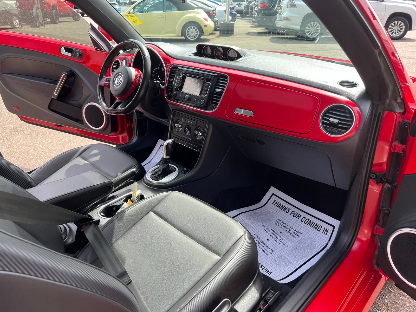 Used 2015 Volkswagen Beetle TDI FWD image 23