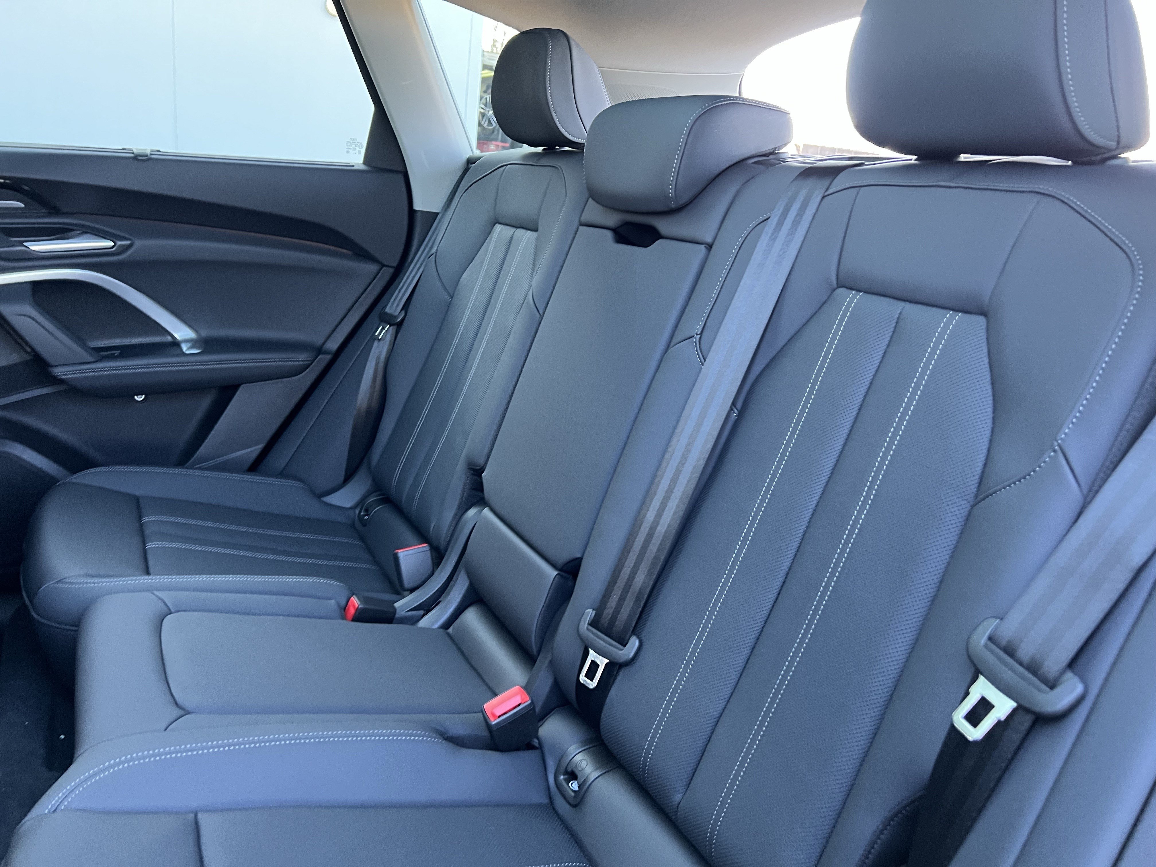 Used 2025 Audi Q5 Premium AWD/4WD image 33
