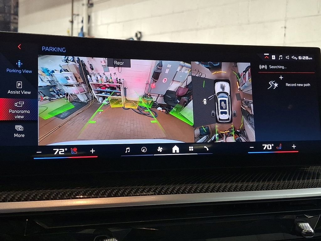 Used 2025 BMW X7 M60i image 16