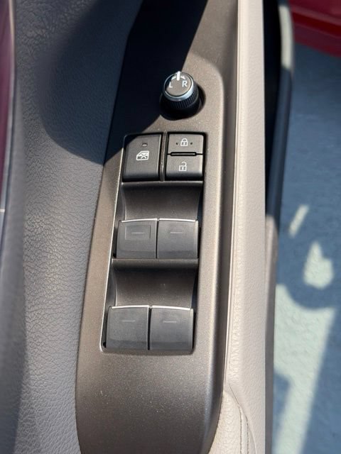 Used 2022 Toyota Camry XSE w/ Navigation Upgrade Package FWD image 19