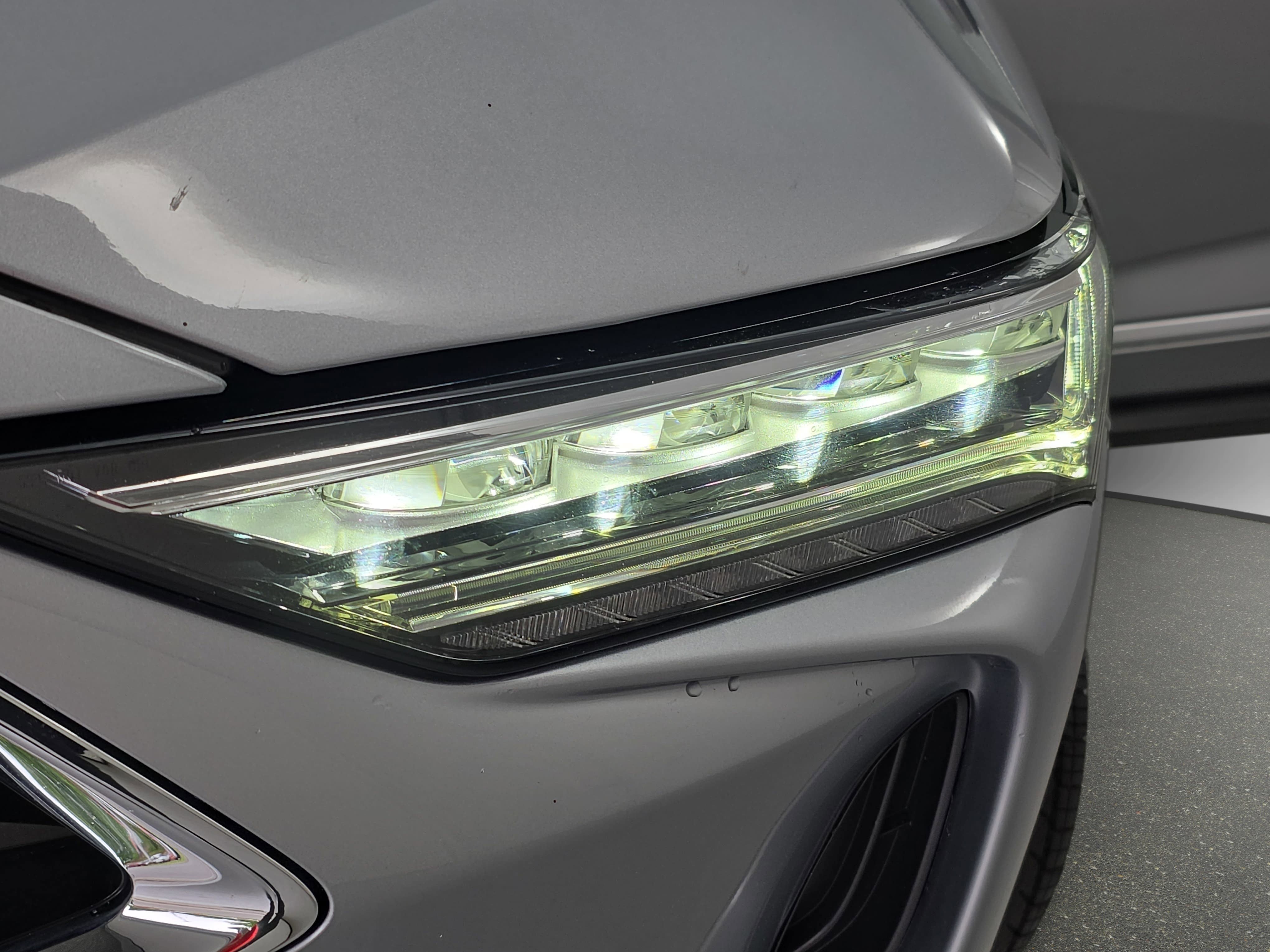 Certified 2023 Acura MDX FWD w/ Technology Package image 32