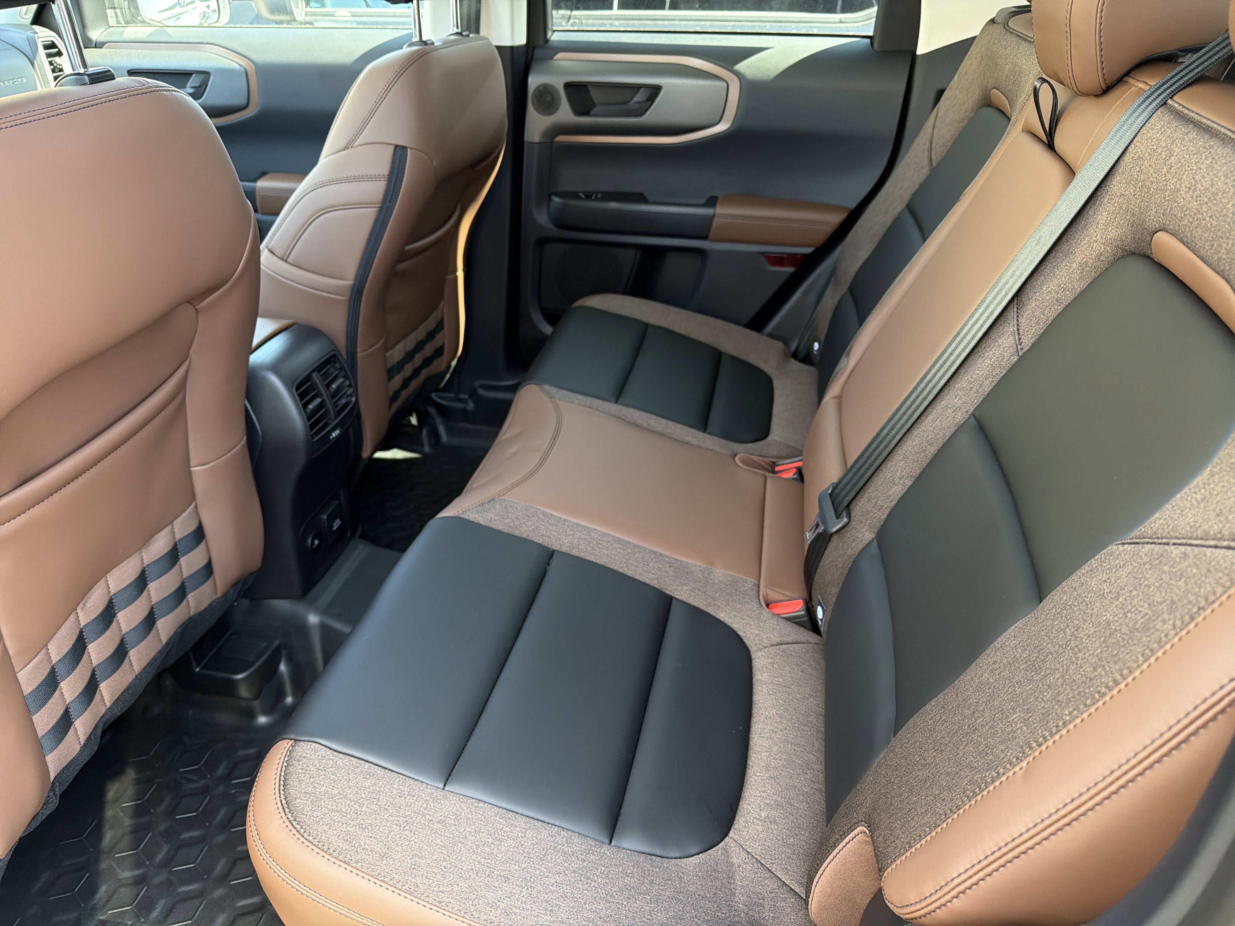 New 2025 Ford Bronco Sport Outer Banks w/ Sasquatch Outer Banks Package image 26