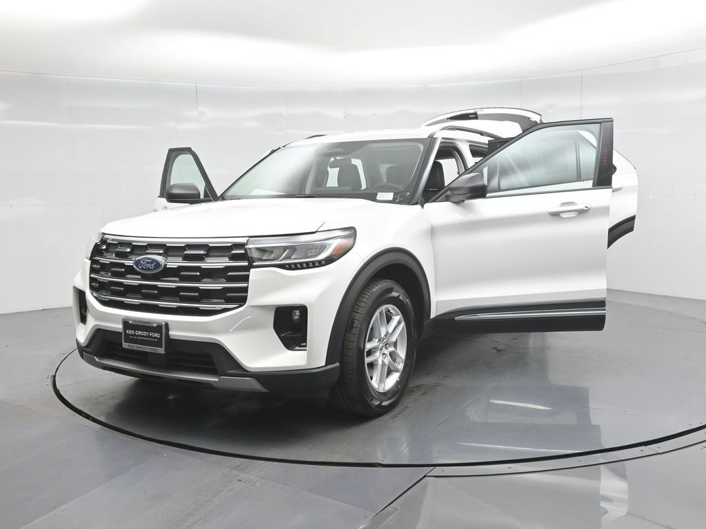 New 2025 Ford Explorer Active w/ Active Comfort Package image 30
