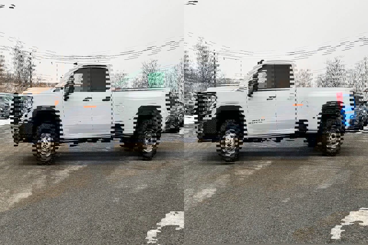 Used 2022 GMC Sierra 3500 Pro w/ Gooseneck/5TH Wheel Package image 6