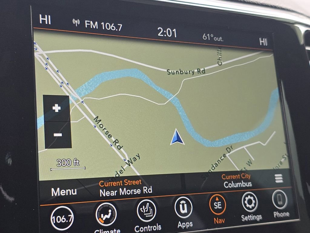 Used 2022 Jeep Grand Cherokee Laredo X image 3