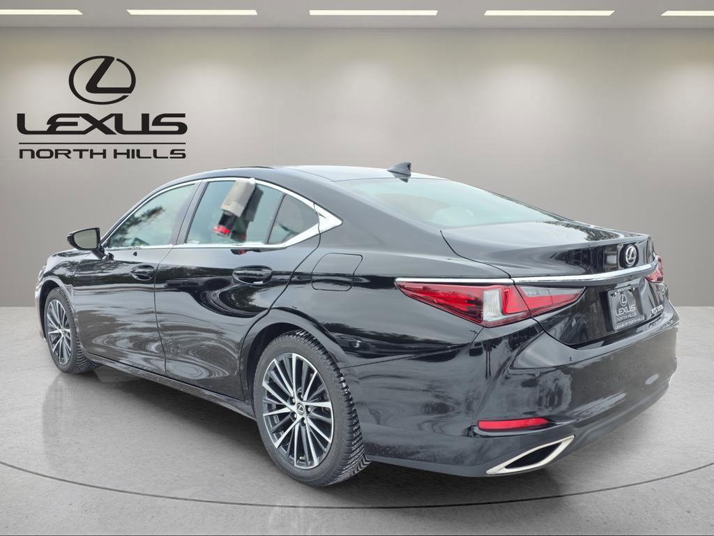 Certified 2024 Lexus ES 350 w/ Premium Package image 7