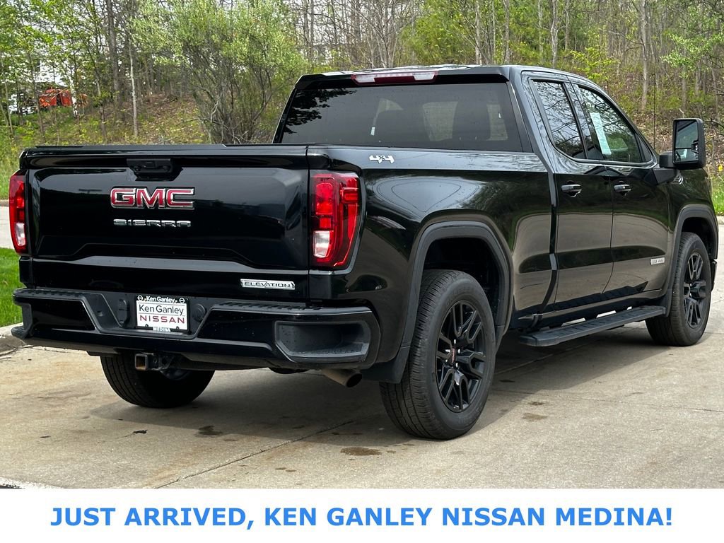 Used 2023 GMC Sierra 1500 Elevation AWD/4WD image 3