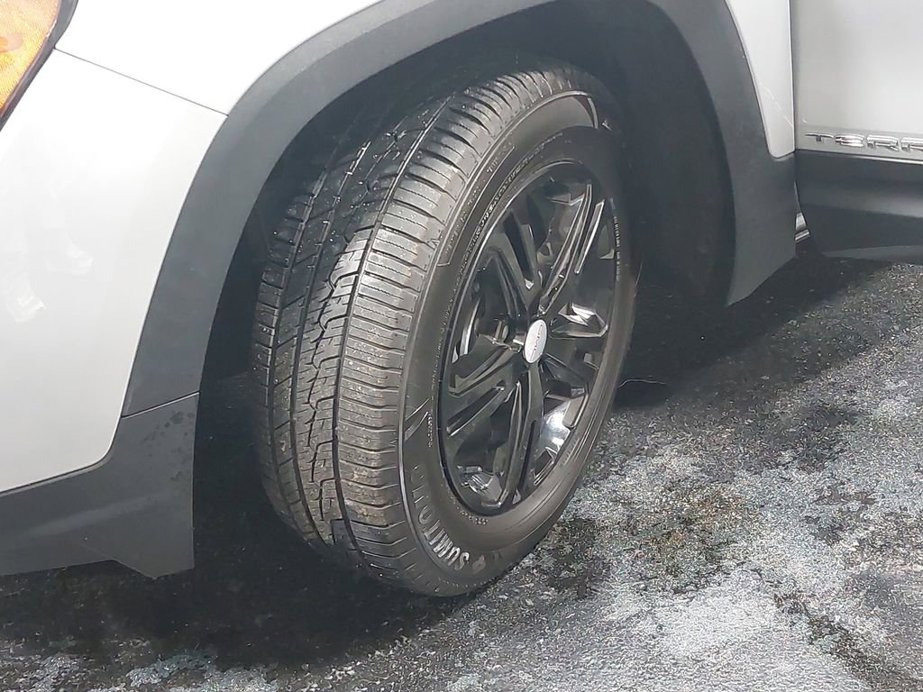 Used 2022 GMC Terrain SLE w/ Driver Convenience Package image 32