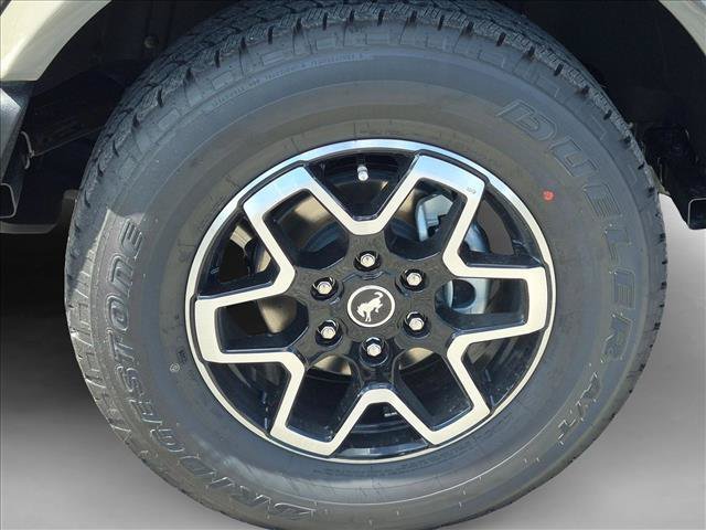 New 2026 Ford Bronco Outer Banks AWD/4WD image 9