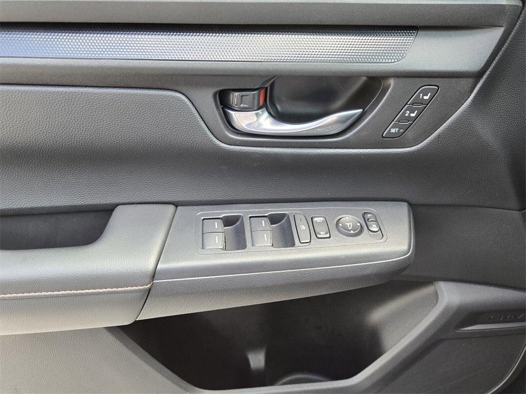 Used 2025 Honda CR-V Sport-L image 27