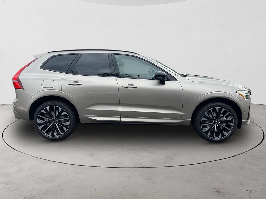 New 2027 Volvo XC60 B5 Ultra AWD/4WD image 6